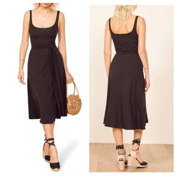 **SOLD** Reformation August black dress with pockets - Picture 4 of 7